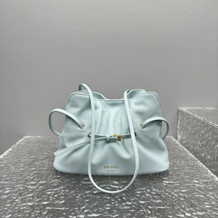 프라다 다다 나파 레더 백 하늘색 레플리카 미러급 SA급 S급 고퀄리티 최상급 하이엔드 가방 [여성] 3