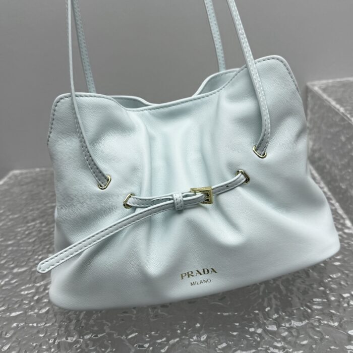 프라다 다다 나파 레더 백 하늘색 레플리카 미러급 SA급 S급 고퀄리티 최상급 하이엔드 가방 [여성] 8