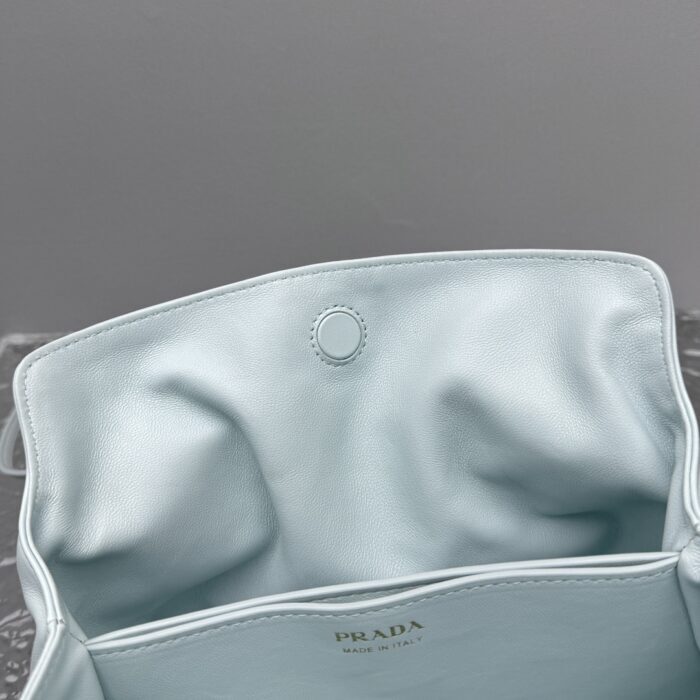프라다 다다 나파 레더 백 하늘색 레플리카 미러급 SA급 S급 고퀄리티 최상급 하이엔드 가방 [여성] 11