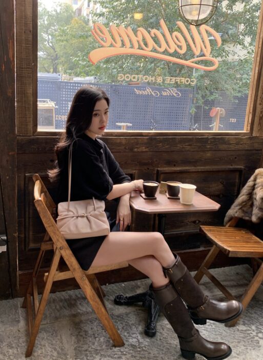 프라다 다다 나파 레더 백 누드 레플리카 미러급 SA급 S급 고퀄리티 최상급 하이엔드 가방 [여성]