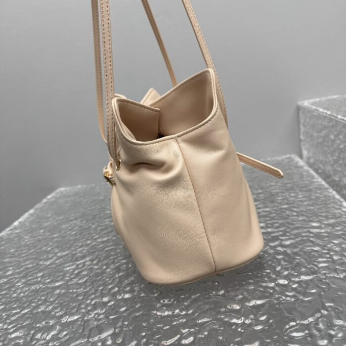 프라다 다다 나파 레더 백 누드 레플리카 미러급 SA급 S급 고퀄리티 최상급 하이엔드 가방 [여성] 9