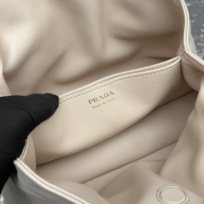 프라다 다다 나파 레더 백 누드 레플리카 미러급 SA급 S급 고퀄리티 최상급 하이엔드 가방 [여성] 12