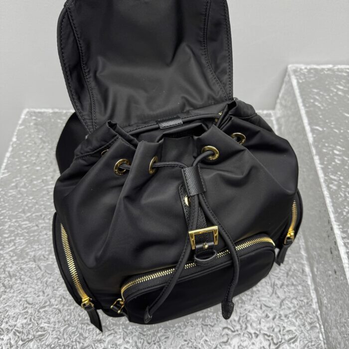 프라다 리나일론 백팩 블랙 레플리카 미러급 SA급 S급 고퀄리티 최상급 하이엔드 가방 [여성] 11