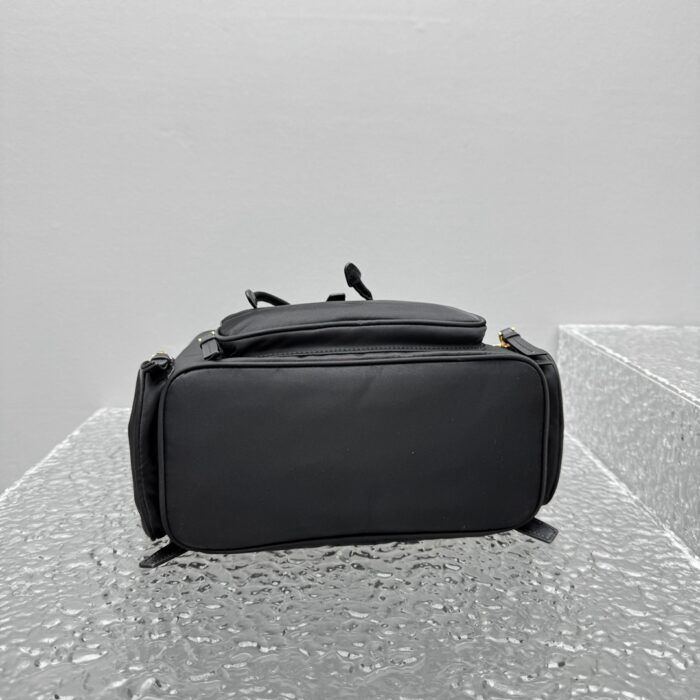 프라다 리나일론 백팩 블랙 레플리카 미러급 SA급 S급 고퀄리티 최상급 하이엔드 가방 [여성] 8