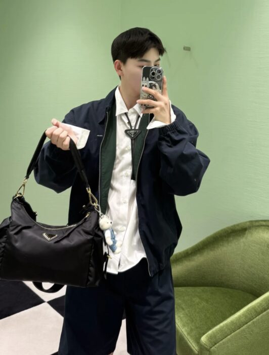 프라다 익스플로어 리나일론 앤 레더 백 블랙 금장 레플리카 미러급 SA급 S급 고퀄리티 최상급 하이엔드 가방 [남성여성공용]