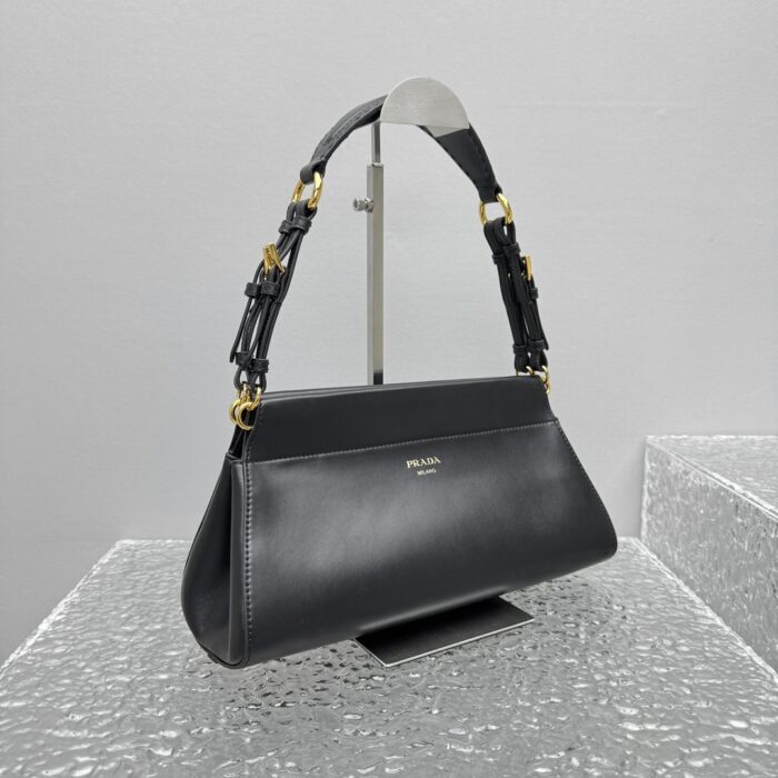 프라다 레더 핸드백 블랙 레플리카 미러급 SA급 S급 고퀄리티 최상급 하이엔드 가방 [여성] 5