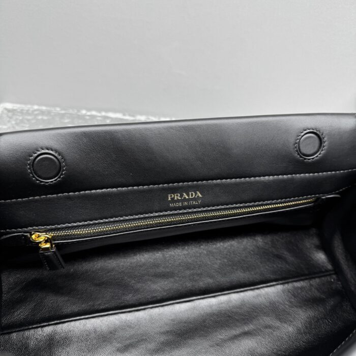 프라다 레더 핸드백 블랙 레플리카 미러급 SA급 S급 고퀄리티 최상급 하이엔드 가방 [여성] 13