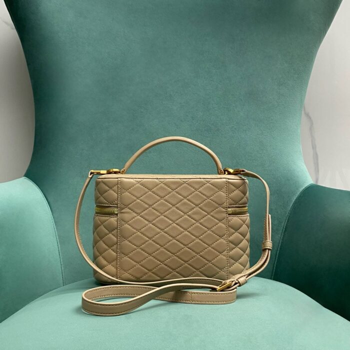 생로랑 램스킨 소재의 GABY 라지 배니티 백 851572 베이지 레플리카 미러급 SA급 S급 고퀄리티 최상급 하이엔드 가방 [여성] 2