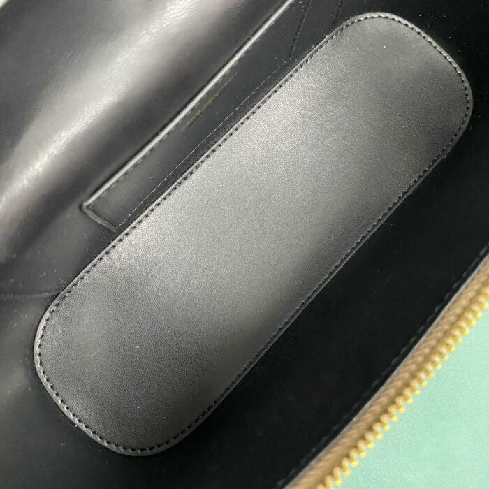 생로랑 램스킨 소재의 GABY 라지 배니티 백 851572 베이지 레플리카 미러급 SA급 S급 고퀄리티 최상급 하이엔드 가방 [여성] 3