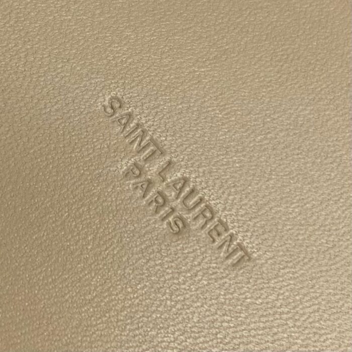 생로랑 램스킨 소재의 GABY 라지 배니티 백 851572 베이지 레플리카 미러급 SA급 S급 고퀄리티 최상급 하이엔드 가방 [여성] 9