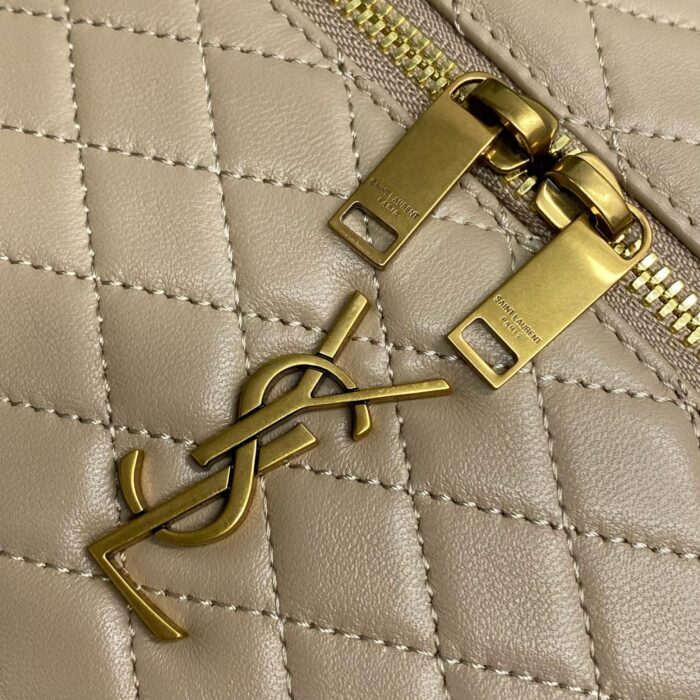 생로랑 램스킨 소재의 GABY 라지 배니티 백 851572 베이지 레플리카 미러급 SA급 S급 고퀄리티 최상급 하이엔드 가방 [여성] 6