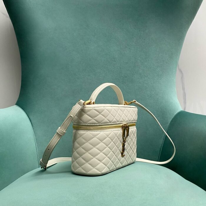 생로랑 램스킨 소재의 GABY 라지 배니티 백 851572 화이트 레플리카 미러급 SA급 S급 고퀄리티 최상급 하이엔드 가방 [여성] 4