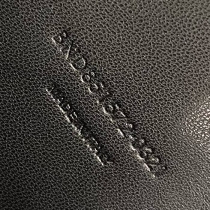 생로랑 램스킨 소재의 GABY 라지 배니티 백 851572 화이트 레플리카 미러급 SA급 S급 고퀄리티 최상급 하이엔드 가방 [여성] 10