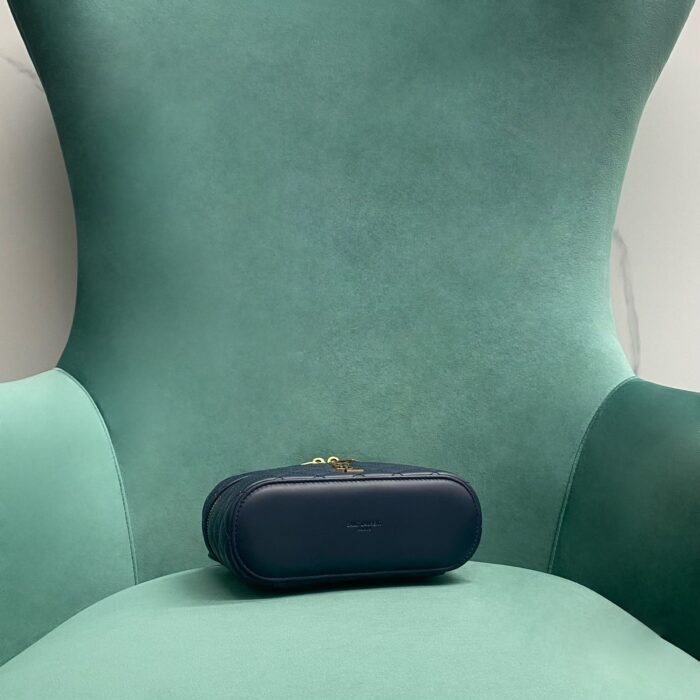 생로랑 램스킨 소재의 GABY 베니티 백 미니 766731 네이비 레플리카 미러급 SA급 S급 고퀄리티 최상급 하이엔드 가방 [여성] 5