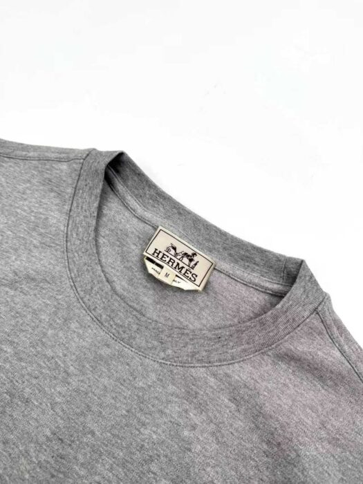 에르메스 파리스 아플리케 가죽 반팔티 그레이 레플리카 미러급 SA급 S급 고퀄리티 하이엔드 최상급 의류 [남성여성공용] 5