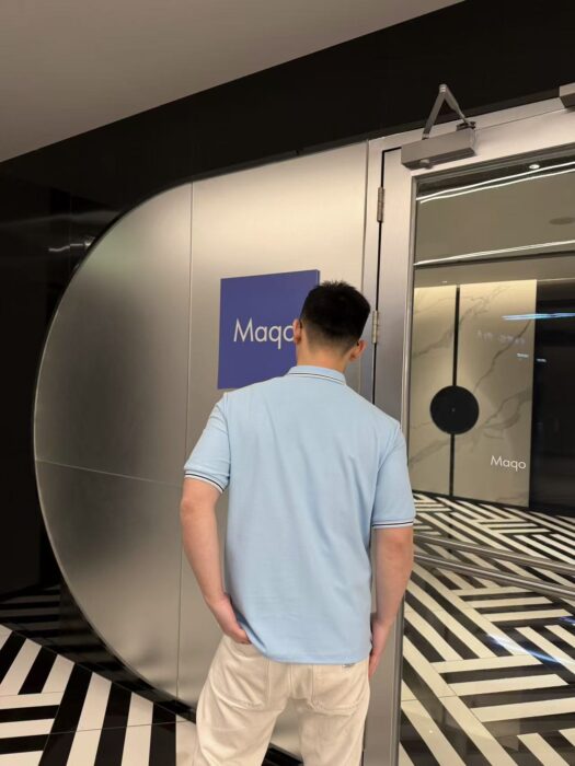 프라다 자수 폴로티 카라티 반팔티 스카이 블루 레플리카 미러급 SA급 S급 고퀄리티 하이엔드 최상급 의류 [남성여성공용] 2