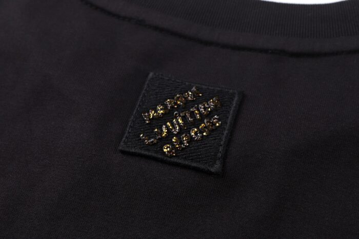 루이비통 엠벨리시드 시그니처 반팔티 블랙 1AJTYP 레플리카 미러급 SA급 S급 고퀄리티 하이엔드 최상급 의류 [남성여성공용] 10