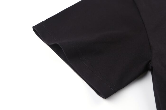 루이비통 엠벨리시드 시그니처 반팔티 블랙 1AJTYP 레플리카 미러급 SA급 S급 고퀄리티 하이엔드 최상급 의류 [남성여성공용] 8