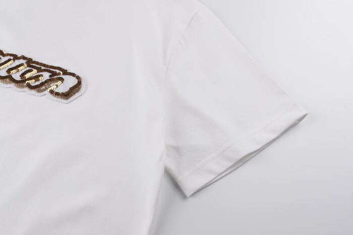 루이비통 엠벨리시드 시그니처 반팔티 화이트 1AJTYP 1AJTZ2 레플리카 미러급 SA급 S급 고퀄리티 하이엔드 최상급 의류 [남성여성공용] 7