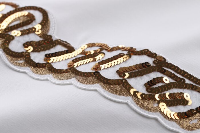 루이비통 엠벨리시드 시그니처 반팔티 화이트 1AJTYP 1AJTZ2 레플리카 미러급 SA급 S급 고퀄리티 하이엔드 최상급 의류 [남성여성공용] 10