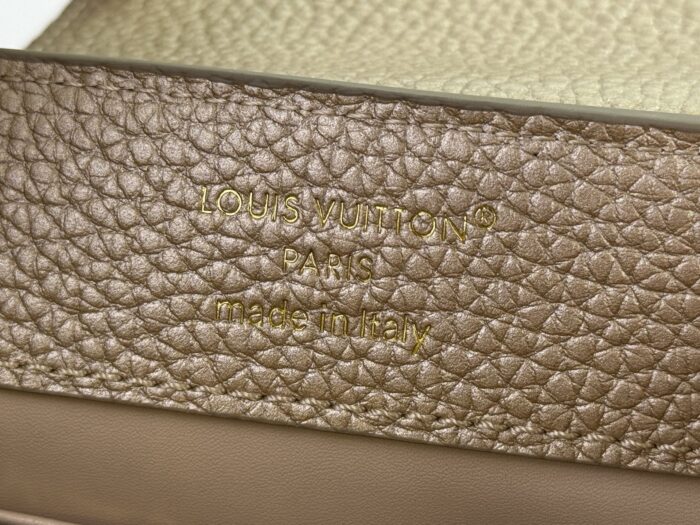 루이비통 카퓌신 미니 M14201 M56669 라이트 골드 레플리카 미러급 SA급 S급 고퀄리티 최상급 하이엔드 가방 [여성] 9