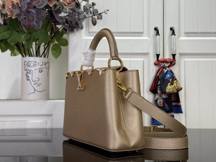 루이비통 카퓌신 BB M14201 M56669 라이트 골드 레플리카 미러급 SA급 S급 고퀄리티 최상급 하이엔드 가방 [여성] 4