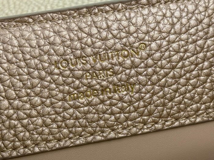 루이비통 카퓌신 BB M14201 M56669 라이트 골드 레플리카 미러급 SA급 S급 고퀄리티 최상급 하이엔드 가방 [여성] 9