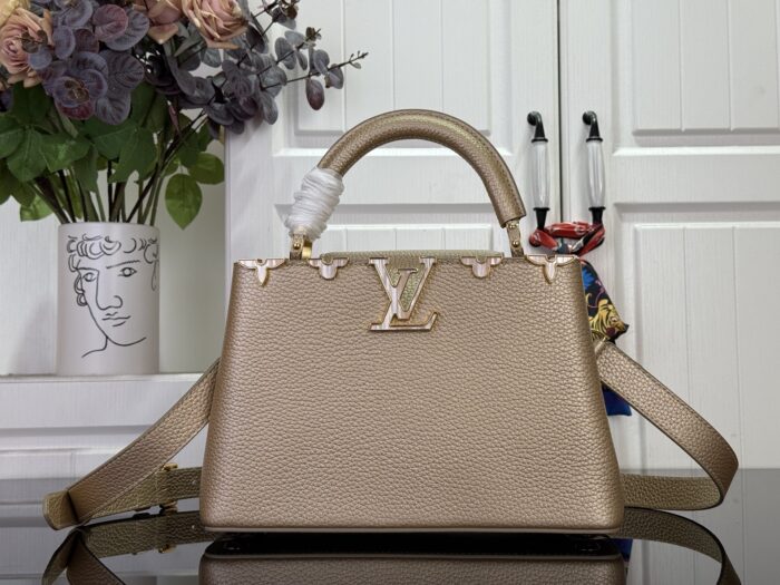루이비통 카퓌신 BB M14201 M56669 라이트 골드 레플리카 미러급 SA급 S급 고퀄리티 최상급 하이엔드 가방 [여성]