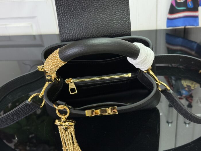 루이비통 카퓌신 미니 M26328 M26531 M48865 블랙 레플리카 미러급 SA급 S급 고퀄리티 최상급 하이엔드 가방 [여성] 3