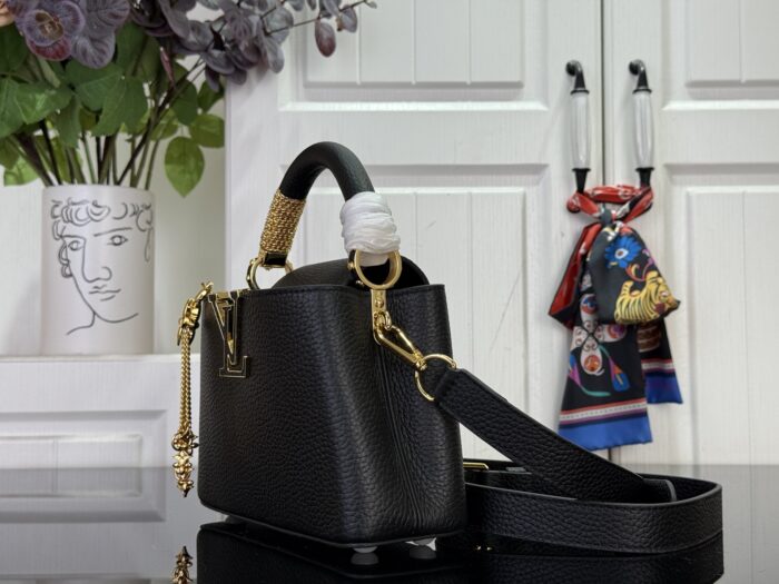 루이비통 카퓌신 미니 M26328 M26531 M48865 블랙 레플리카 미러급 SA급 S급 고퀄리티 최상급 하이엔드 가방 [여성] 4