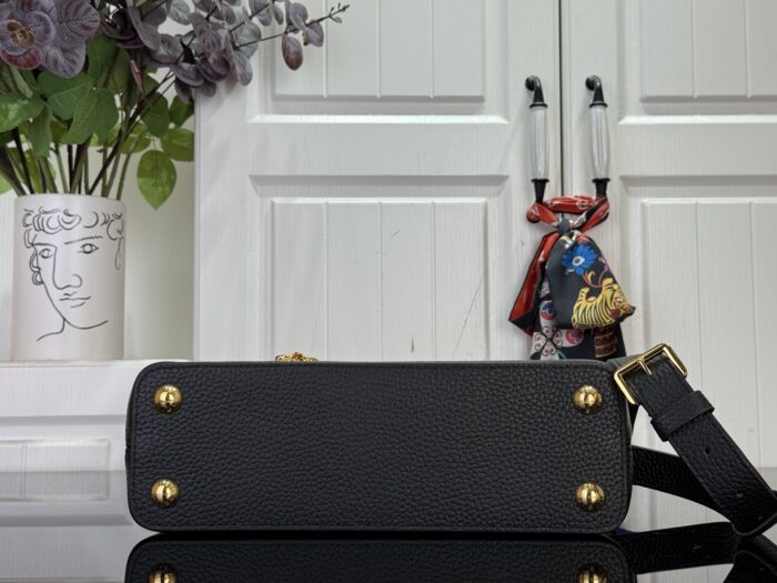 루이비통 카퓌신 BB M26328 M26531 M48865 블랙 레플리카 미러급 SA급 S급 고퀄리티 최상급 하이엔드 가방 [여성] 5