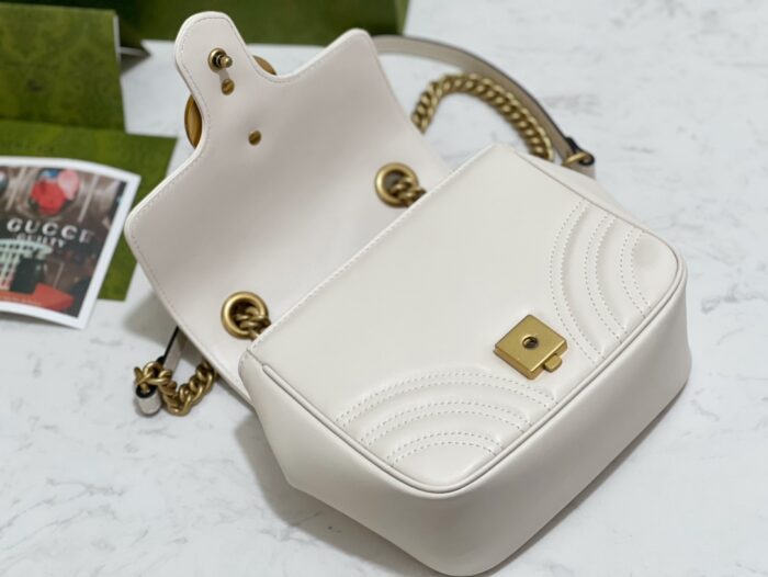 구찌 GG 마몽 미니 숄더백 화이트 레더 739682 레플리카 미러급 SA급 S급 고퀄리티 최상급 하이엔드 가방 [여성] 8