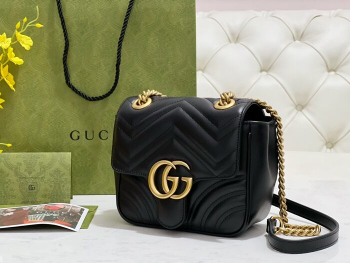 구찌 GG 마몽 미니 숄더백 블랙 레더 739682 레플리카 미러급 SA급 S급 고퀄리티 최상급 하이엔드 가방 [여성] 4
