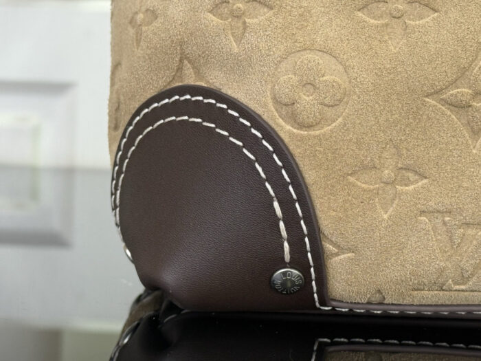 루이비통 LV 메티스 M26126 스웨이드 브라운 레플리카 미러급 SA급 S급 고퀄리티 최상급 하이엔드 가방 [남성여성공용] 8