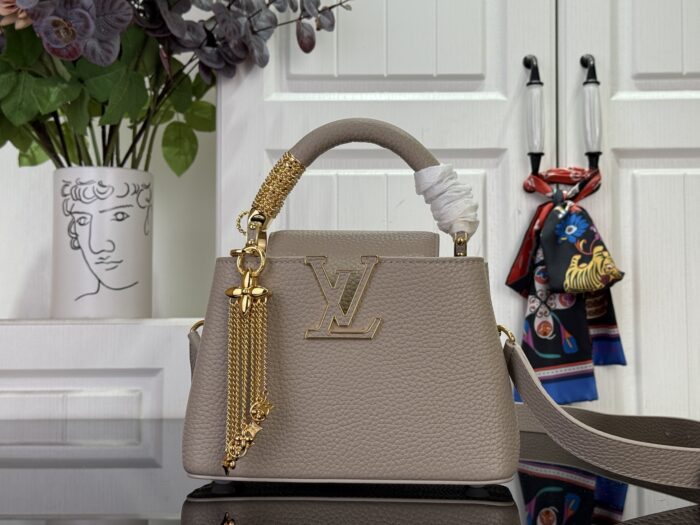 루이비통 카퓌신 미니 M26328 M26531 M48865 그레이 레플리카 미러급 SA급 S급 고퀄리티 최상급 하이엔드 가방 [여성]