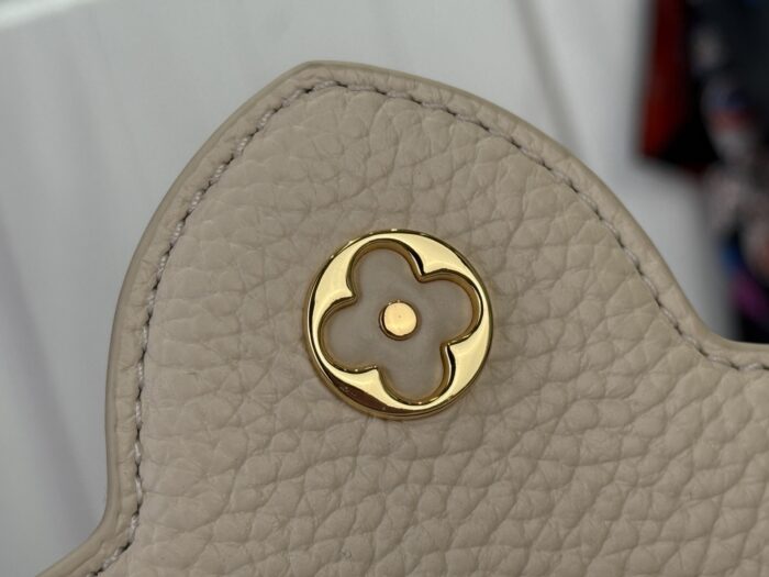 루이비통 카퓌신 미니 M26328 M26531 M48865 아이보리 비통 레플리카 미러급 SA급 S급 고퀄리티 최상급 하이엔드 가방 [여성] 8