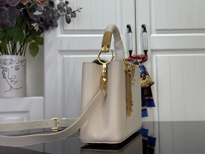 루이비통 카퓌신 BB M26328 M26531 M48865 아이보리 레플리카 미러급 SA급 S급 고퀄리티 최상급 하이엔드 가방 [여성] 4