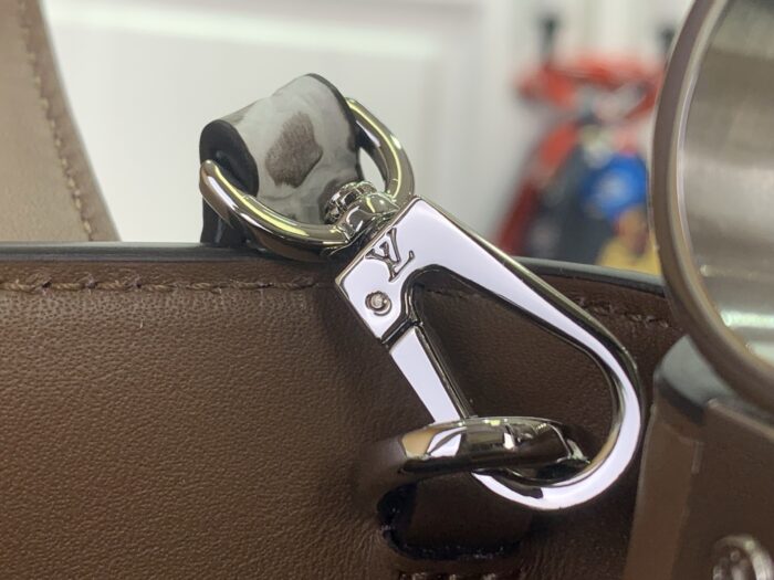 루이비통 카퓌신 미니 악어무늬 M94227 M48865 M88298 화이트 레플리카 미러급 SA급 S급 고퀄리티 최상급 하이엔드 가방 [여성] 8