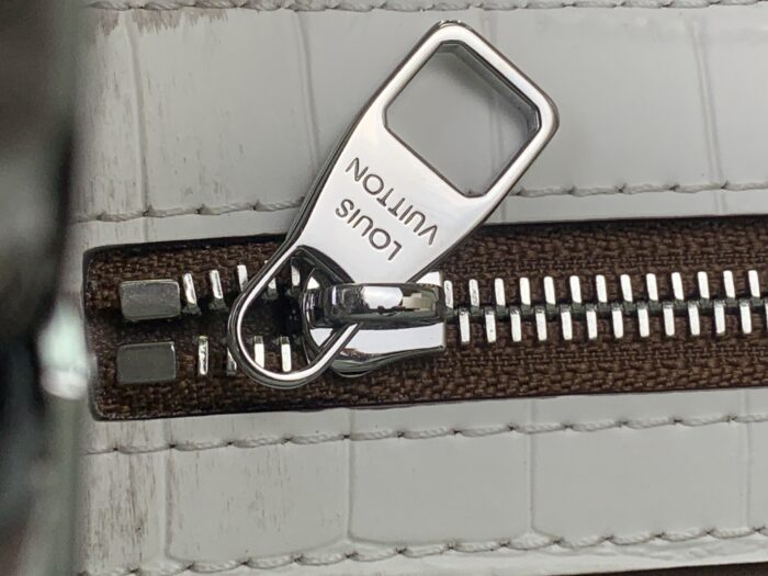 루이비통 카퓌신 BB 악어무늬 M94227 M48865 M88299 화이트 레플리카 미러급 SA급 S급 고퀄리티 최상급 하이엔드 가방 [여성] 7