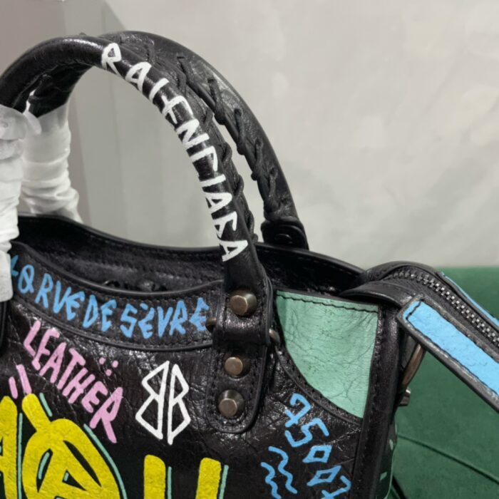 발렌시아가 르 시티 스몰 백 파리스 멀티 컬러 그래피티 블랙 레플리카 미러급 SA급 S급 고퀄리티 최상급 하이엔드 가방 [여성] 8