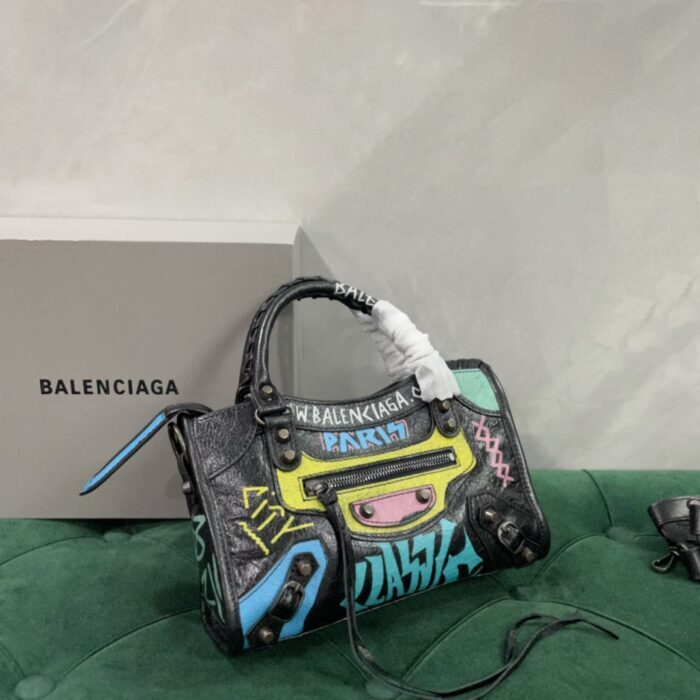 발렌시아가 르 시티 스몰 백 파리스 멀티 컬러 그래피티 블랙 레플리카 미러급 SA급 S급 고퀄리티 최상급 하이엔드 가방 [여성] 6