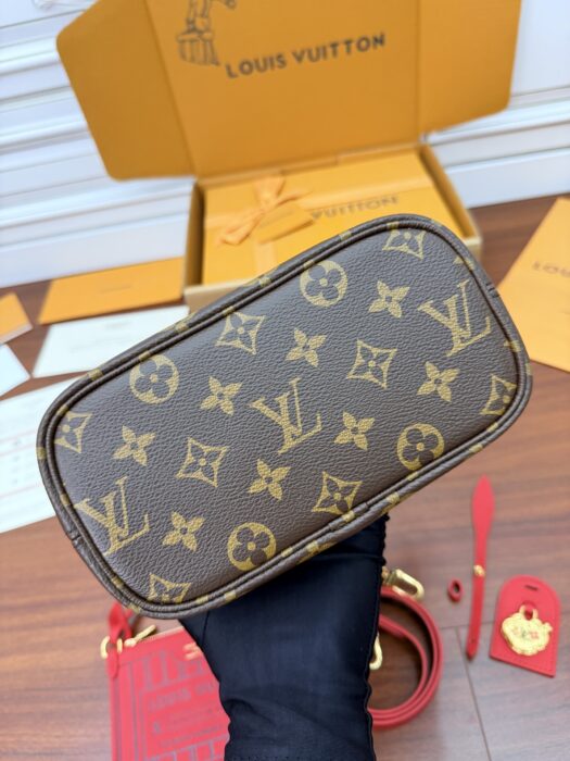 루이비통 네버풀 인사이드 아웃 BB M28318 브라운 레드 레플리카 미러급 SA급 S급 고퀄리티 최상급 하이엔드 가방 [여성] 6