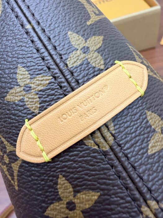 루이비통 캐리올 이스트 웨스트 M28101 브라운 레플리카 미러급 SA급 S급 고퀄리티 최상급 하이엔드 가방 [여성] 13