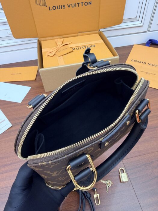 루이비통 알마 트렁크 BB M26084 모노그램 레플리카 미러급 SA급 S급 고퀄리티 최상급 하이엔드 가방 [여성] 4