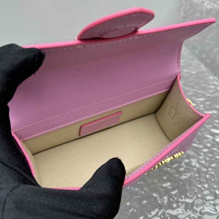자크뮈스 밤비노 크로스바디 플랩백 핑크 스몰 금장 레더 레플리카 미러급 SA급 S급 고퀄리티 최상급 하이엔드 가방 [여성] 4