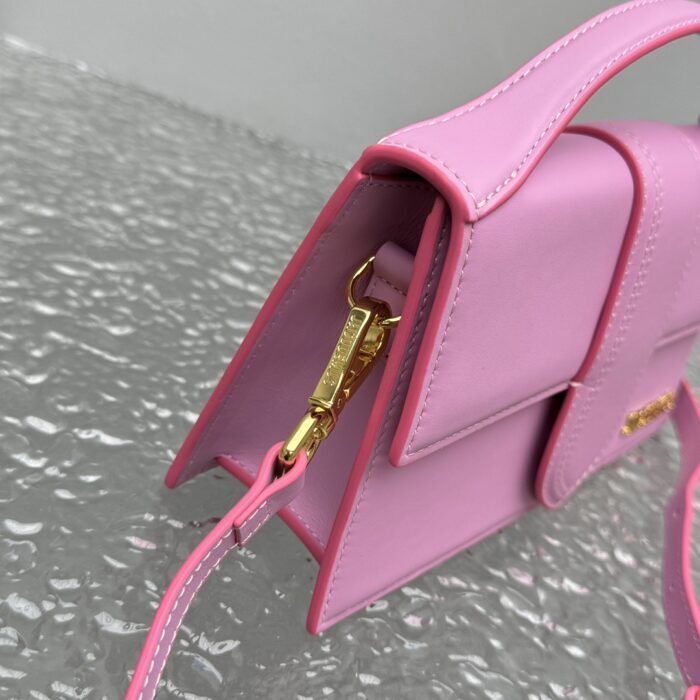 자크뮈스 밤비노 크로스바디 플랩백 핑크 라지 금장 레더 레플리카 미러급 SA급 S급 고퀄리티 최상급 하이엔드 가방 [여성] 10