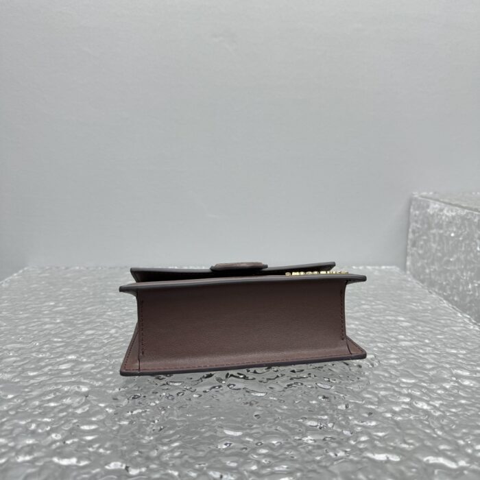 자크뮈스 밤비노 크로스바디 플랩백 다크 브라운 스몰 금장 레더 레플리카 미러급 SA급 S급 고퀄리티 최상급 하이엔드 가방 [여성] 6