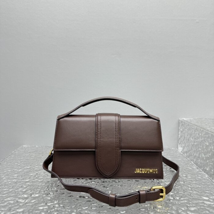 자크뮈스 밤비노 크로스바디 플랩백 다크 브라운 라지 금장 레더 레플리카 미러급 SA급 S급 고퀄리티 최상급 하이엔드 가방 [여성] 2