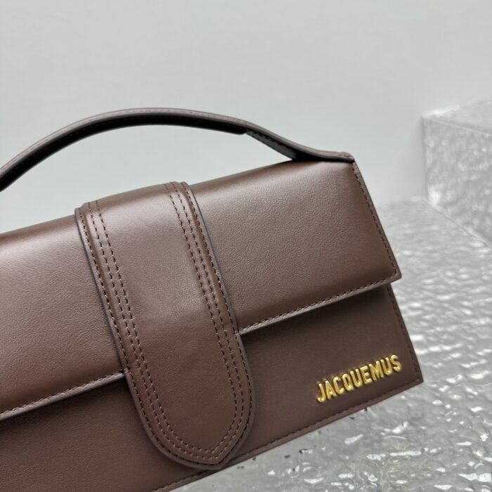 자크뮈스 밤비노 크로스바디 플랩백 다크 브라운 라지 금장 레더 레플리카 미러급 SA급 S급 고퀄리티 최상급 하이엔드 가방 [여성] 9
