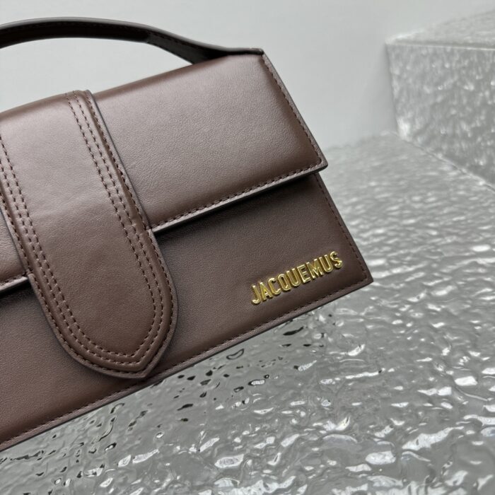 자크뮈스 밤비노 크로스바디 플랩백 다크 브라운 라지 금장 레더 레플리카 미러급 SA급 S급 고퀄리티 최상급 하이엔드 가방 [여성] 11